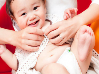 這才是寶寶手涼的真正原因，不要再給寶寶瞎穿衣服了！